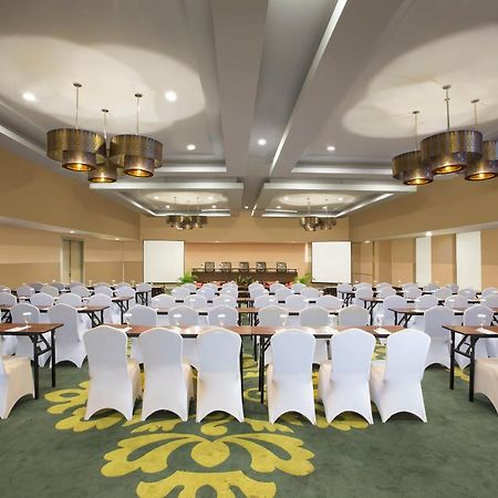 Khas Pekanbaru Hotel Экстерьер фото