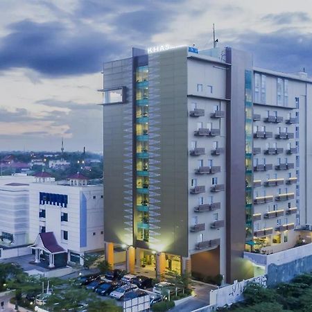 Khas Pekanbaru Hotel Экстерьер фото