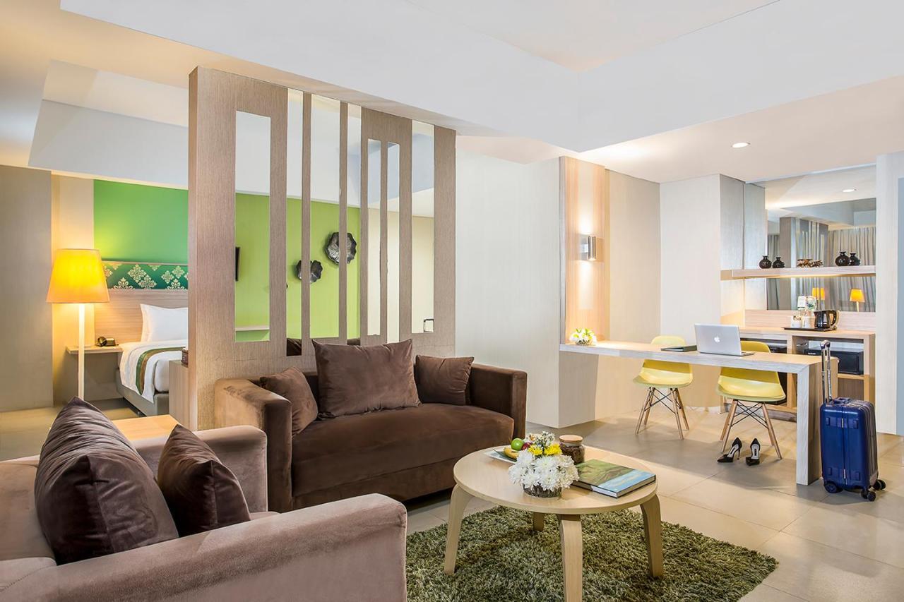 Khas Pekanbaru Hotel Экстерьер фото