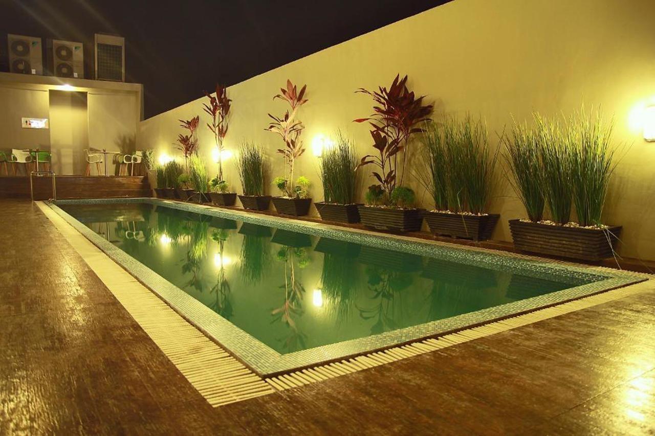 Khas Pekanbaru Hotel Экстерьер фото