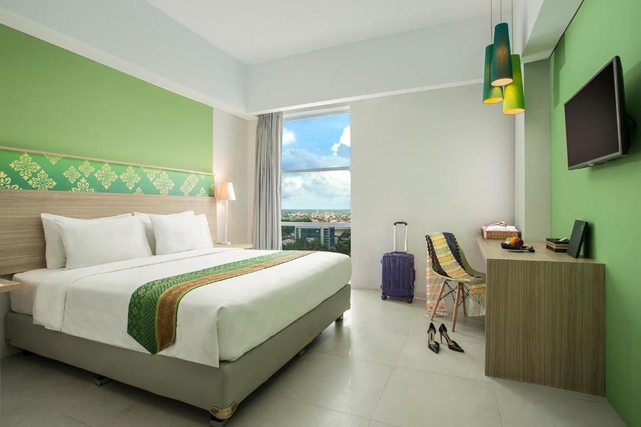 Khas Pekanbaru Hotel Экстерьер фото